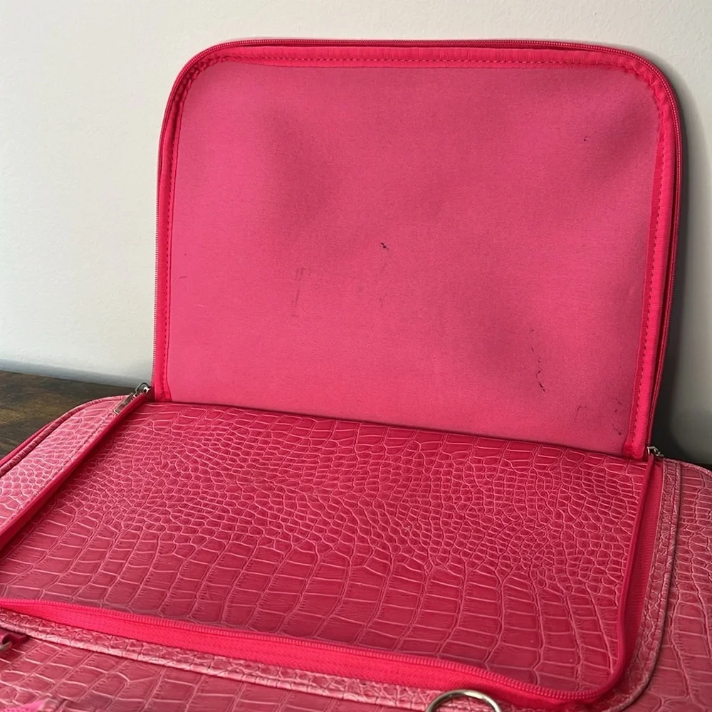 Casecrown Hot Pink Laptop/iPad Combo Carrier